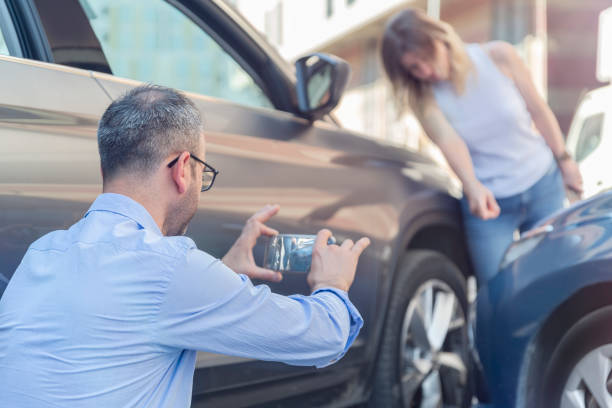 Professional Commercial Auto Insurance technician working in Hamshire, TX